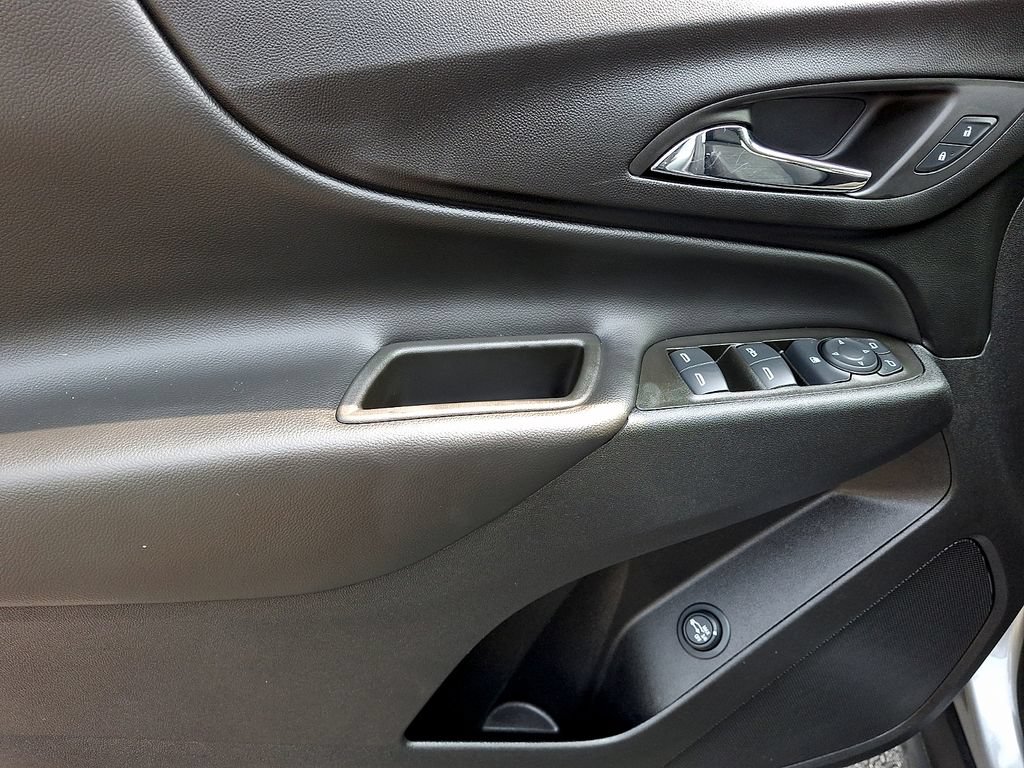 Certified 2024 Chevrolet Equinox LT FWD image 13