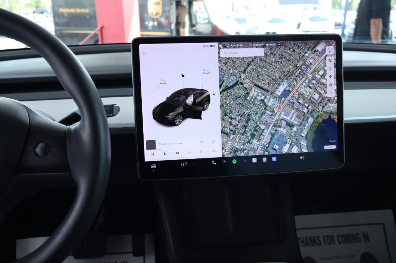 Used 2021 Tesla Model Y Long Range image 19