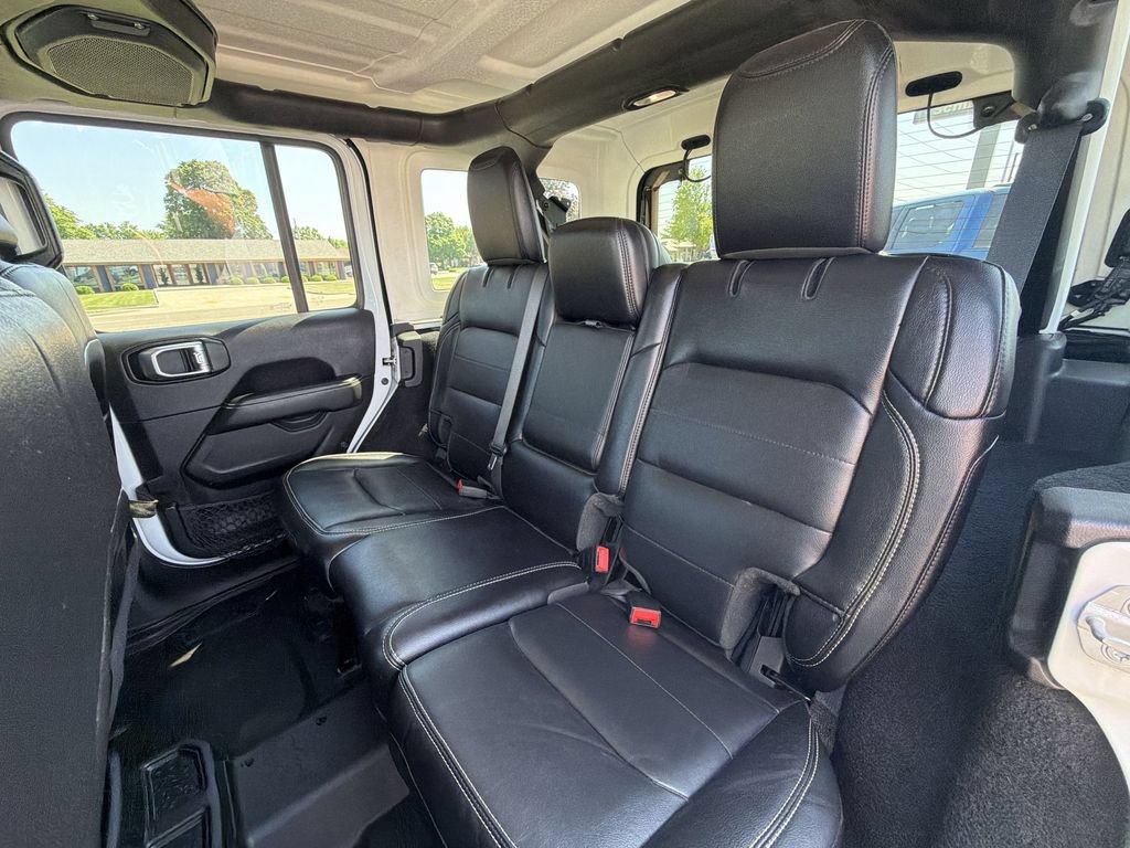 Used 2020 Jeep Wrangler Unlimited Sahara AWD/4WD image 23