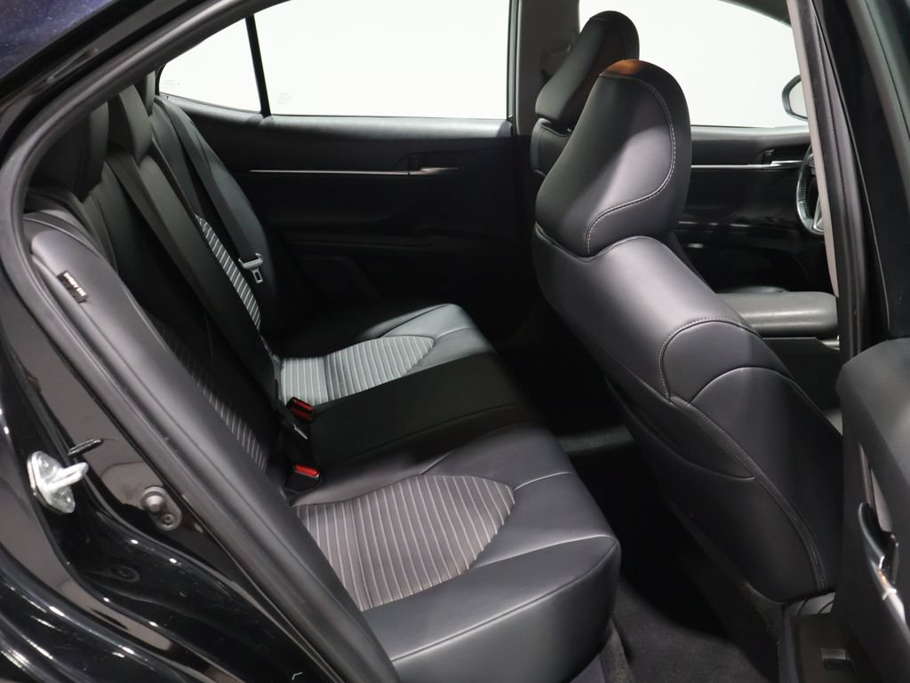 Used 2023 Toyota Camry SE FWD image 20