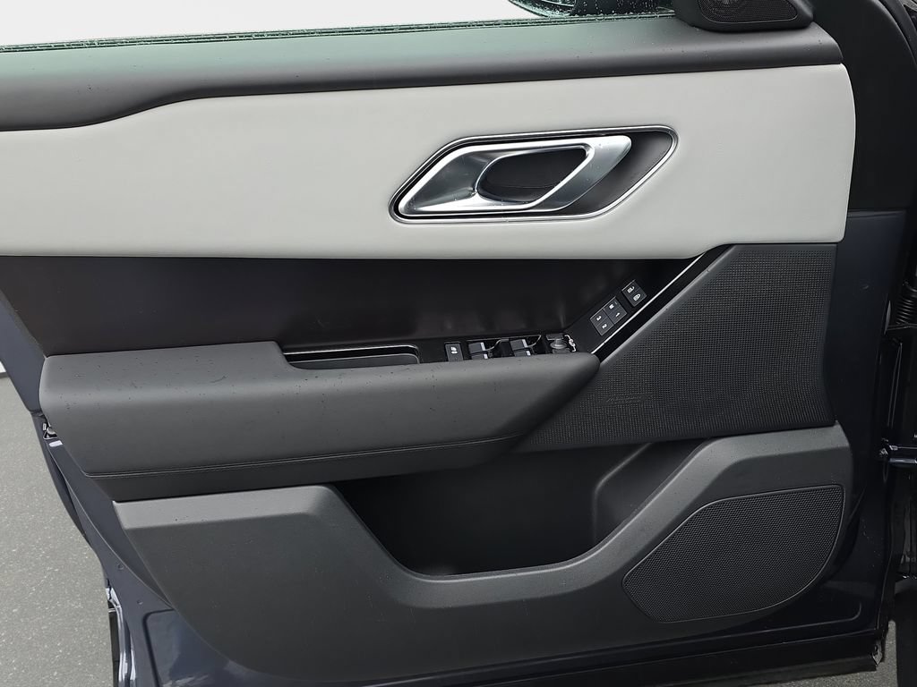 New 2026 Land Rover Range Rover Velar Dynamic SE AWD/4WD image 28