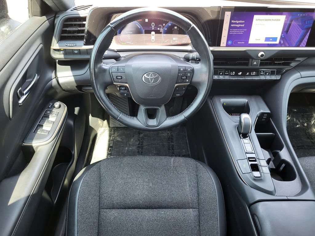 Used 2023 Toyota Crown AWD/4WD image 22