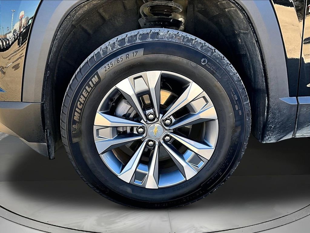 Used 2025 Chevrolet Equinox LT AWD/4WD image 30