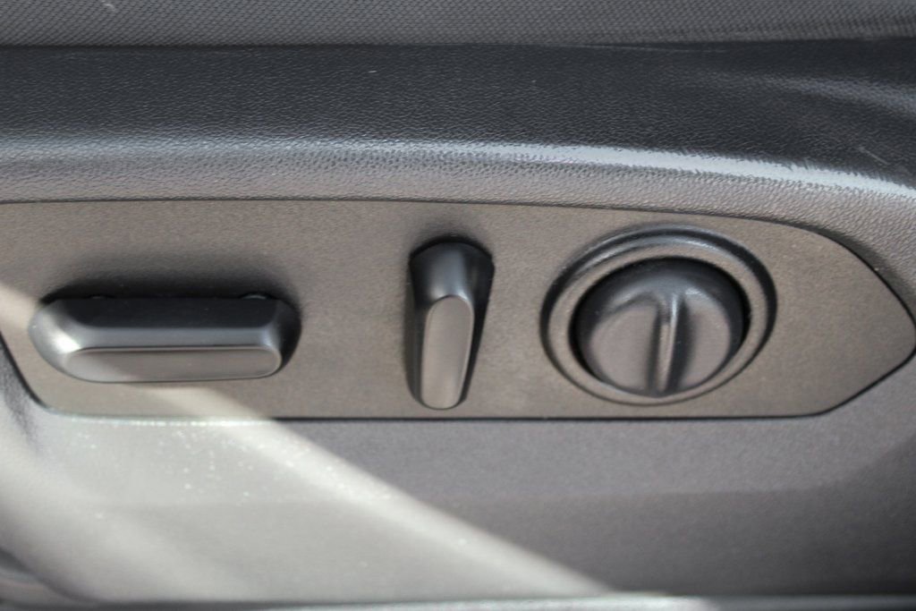 Used 2020 Chevrolet Silverado 1500 RST w/ All-Star Edition image 17