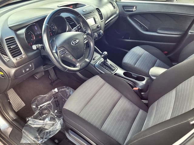 Used 2016 Kia Forte EX image 10
