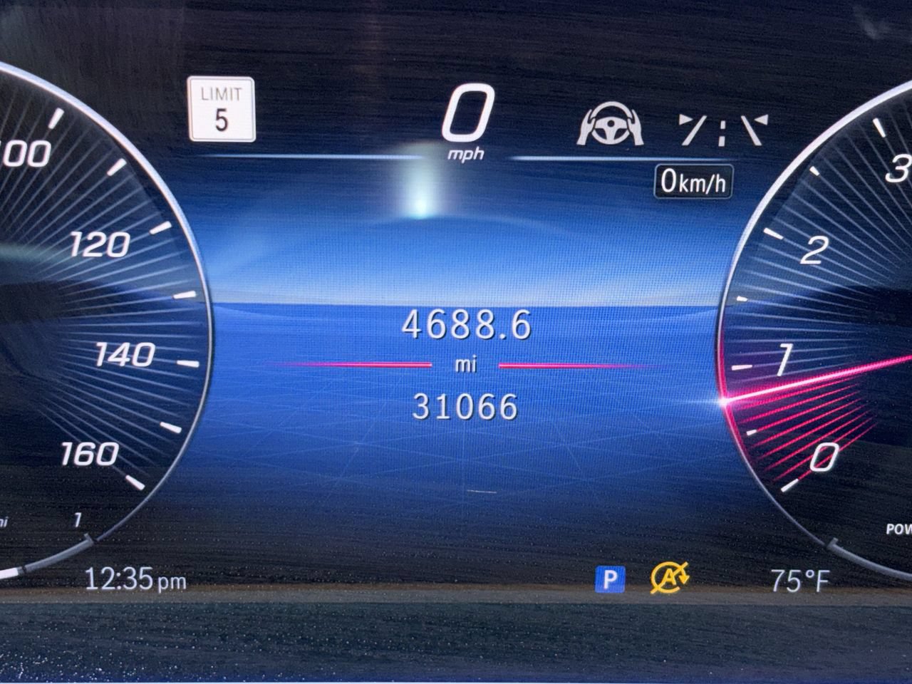 Used 2025 Mercedes-Benz CLA 250 4MATIC image 16