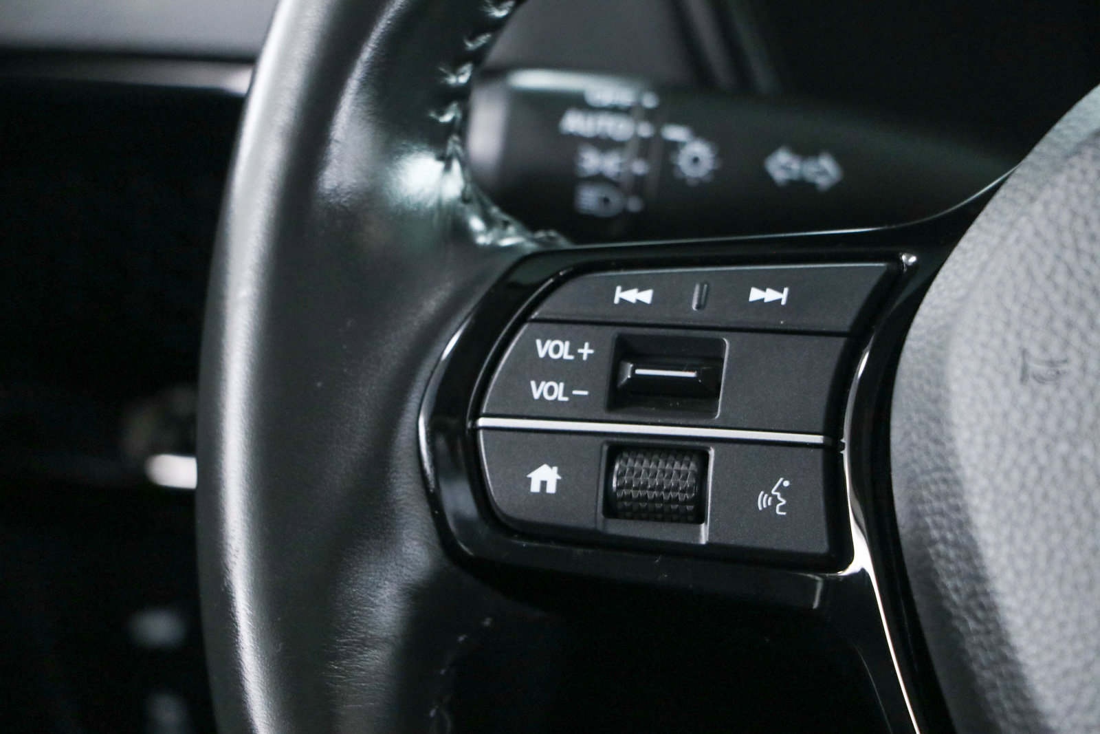Used 2024 Honda CR-V EX-L image 13
