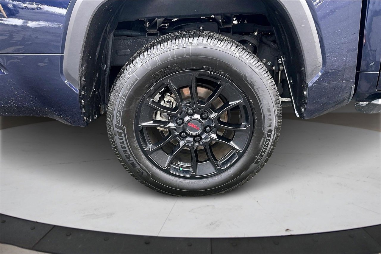 Used 2022 Toyota Tundra SR5 w/ SR5 Convenience Package image 38