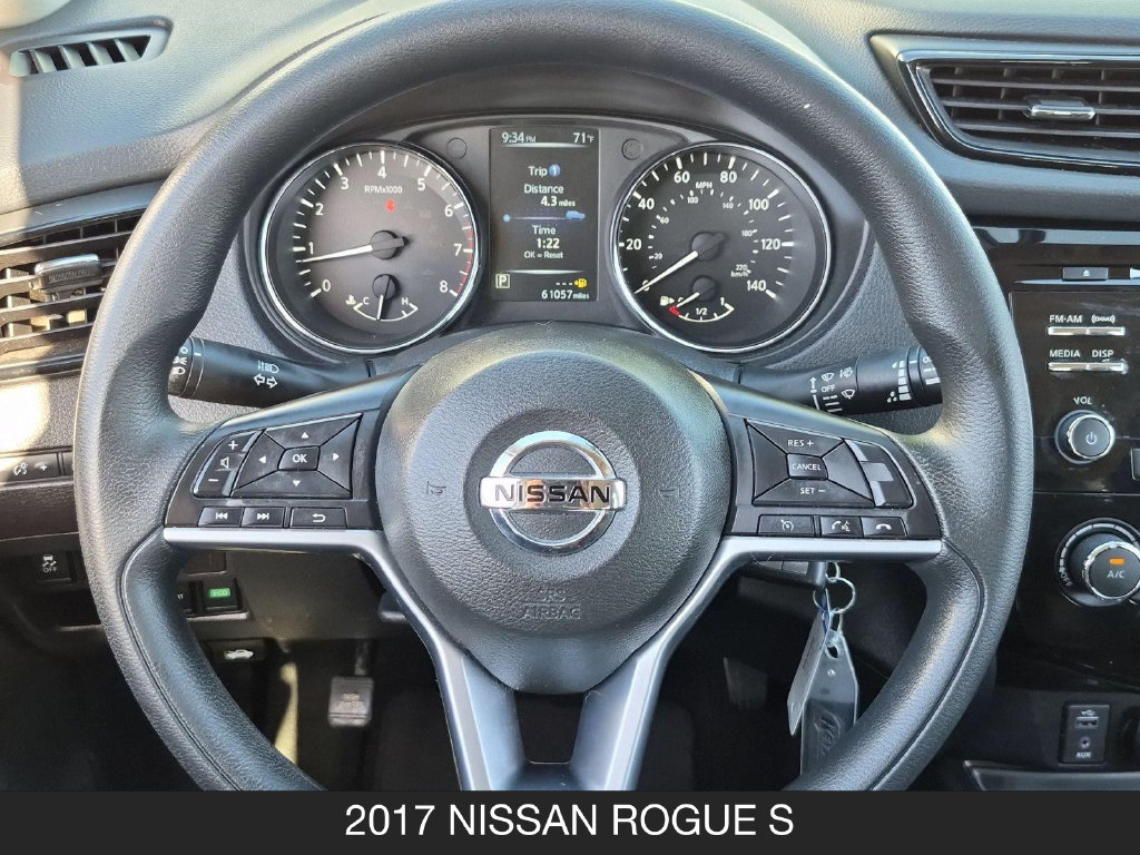 Used 2017 Nissan Rogue S FWD image 12