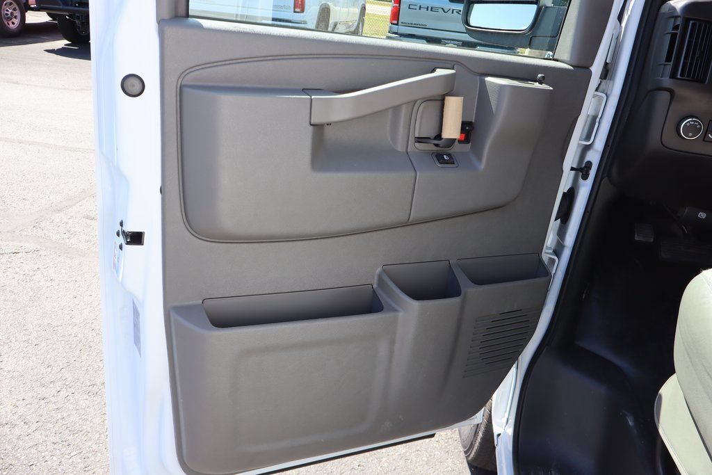 New 2025 Chevrolet Express 2500 w/ Driver Convenience Package RWD image 7