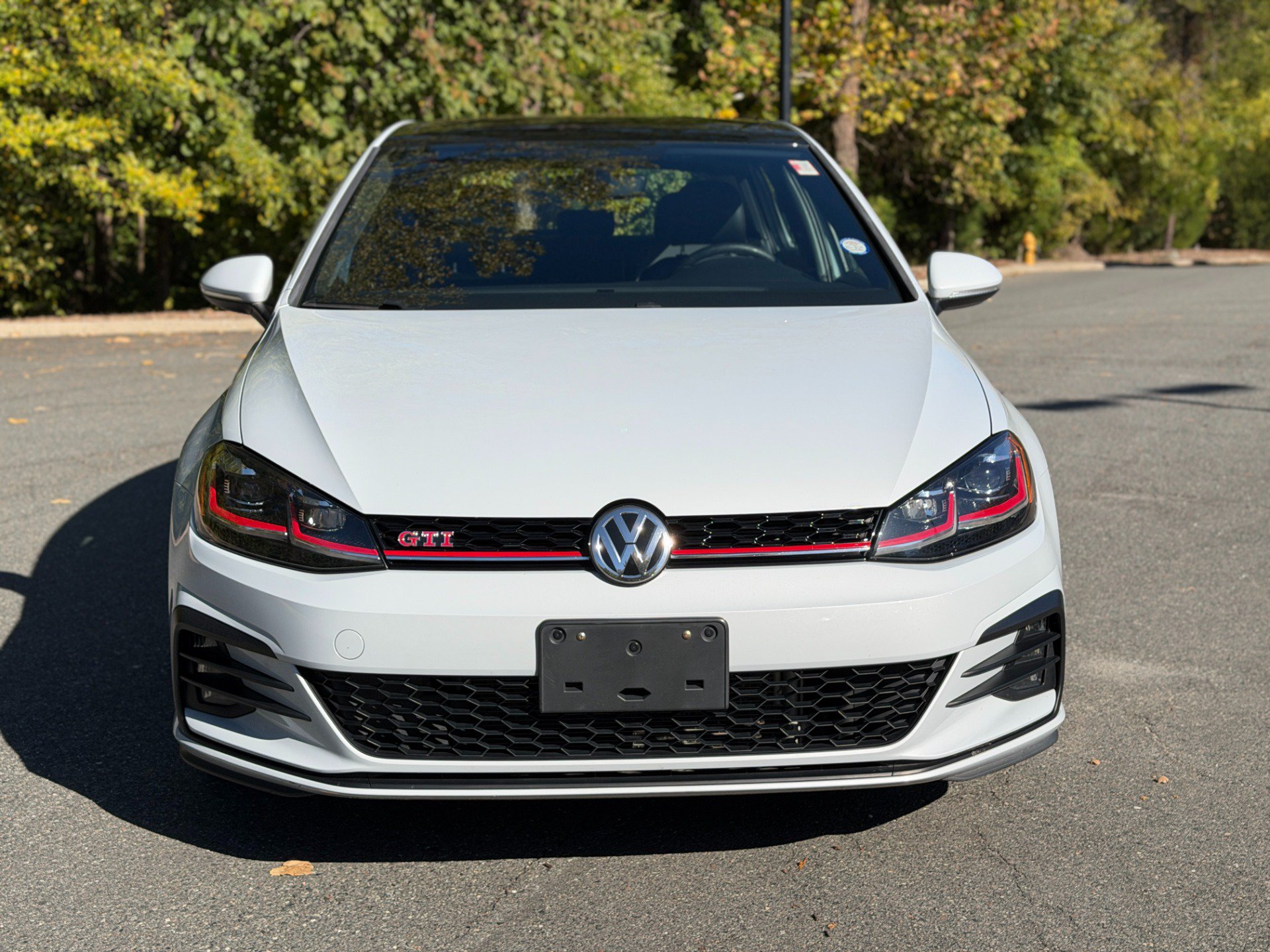 Used 2020 Volkswagen Golf 4-Door FWD image 2