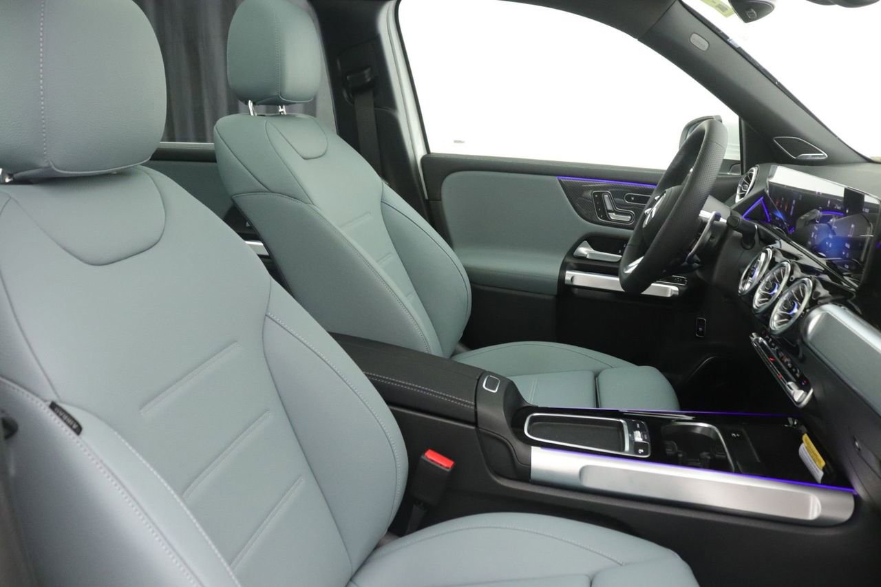 New 2026 Mercedes-Benz GLB 35 AMG 4MATIC image 9