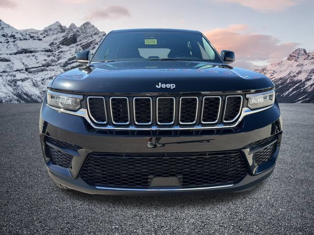 New 2026 Jeep Grand Cherokee Laredo X AWD/4WD image 2