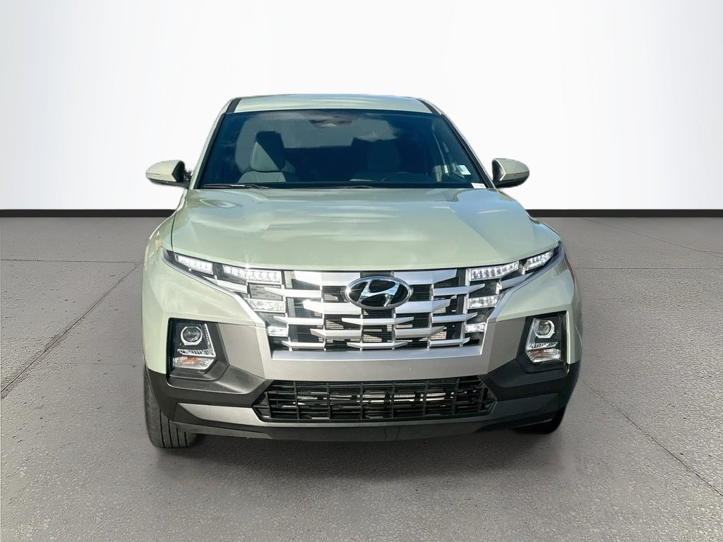 Used 2023 Hyundai Santa Cruz SEL FWD image 2