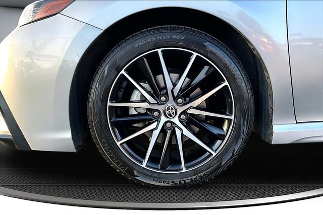 Used 2023 Toyota Camry SE w/ Convenience Package image 32