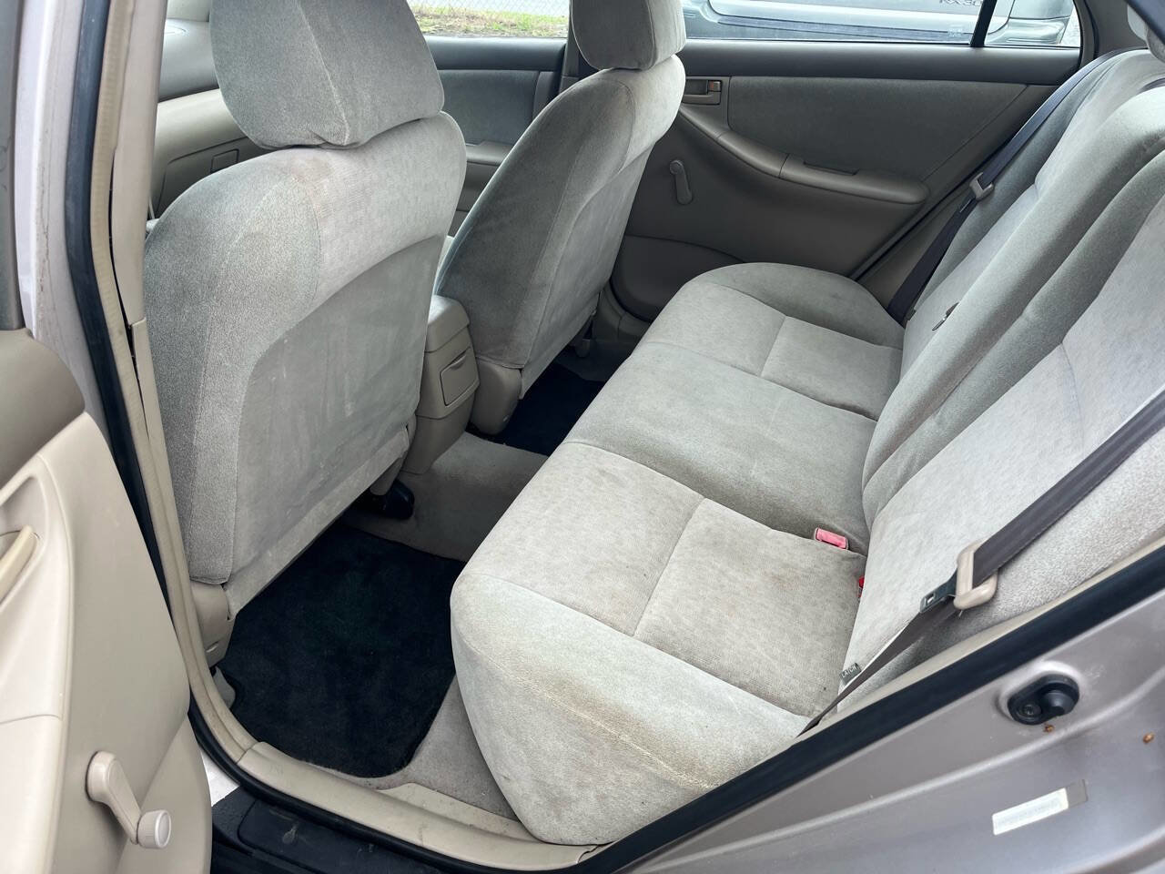 Used 2003 Toyota Corolla CE image 10