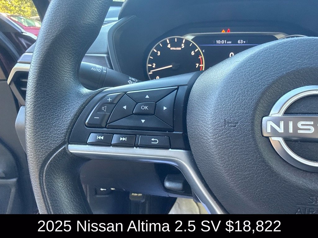 Used 2025 Nissan Altima 2.5 SV FWD image 22