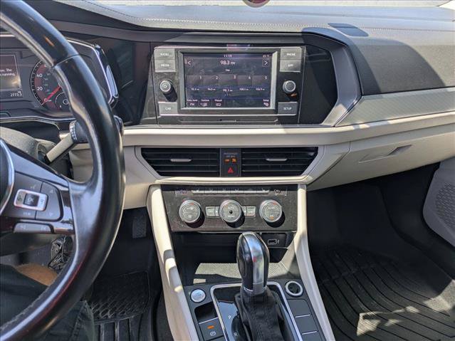 Used 2019 Volkswagen Jetta SE FWD image 11
