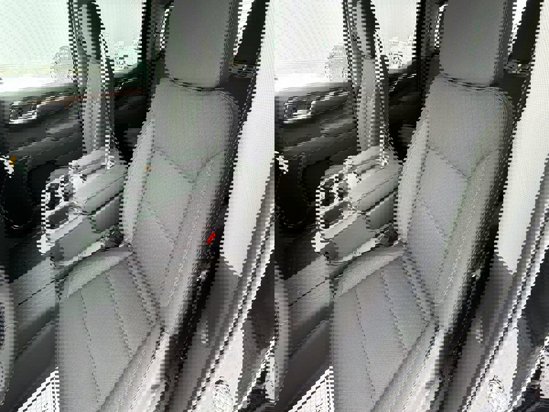 New 2026 GMC Sierra 1500 SLE image 20