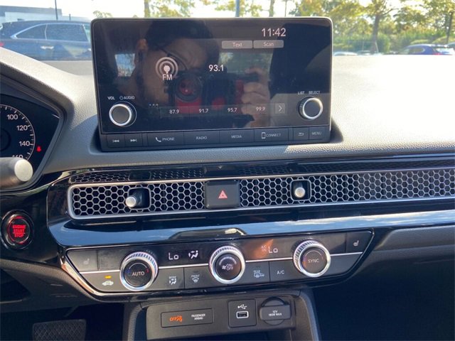 Used 2022 Honda Civic EX image 19