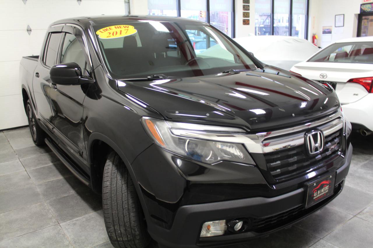 Used 2017 Honda Ridgeline Sport image 3