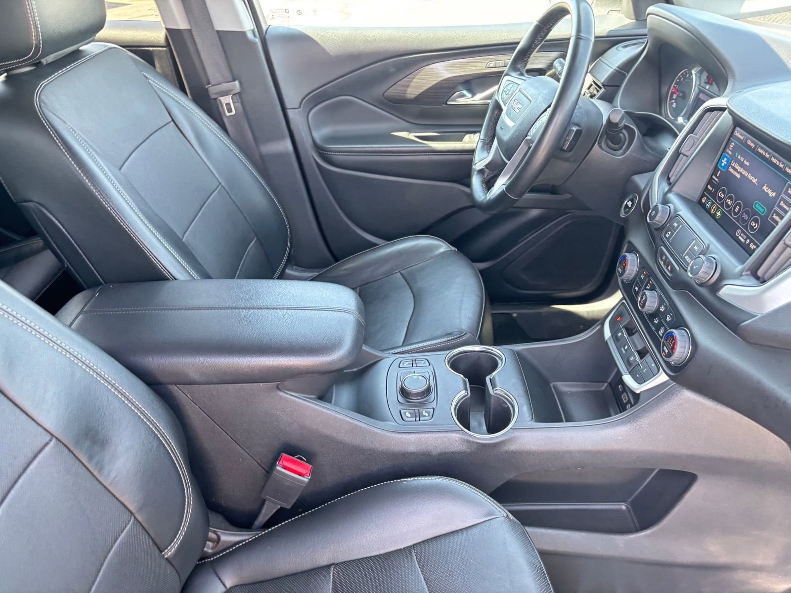 Used 2023 GMC Terrain SLT image 14