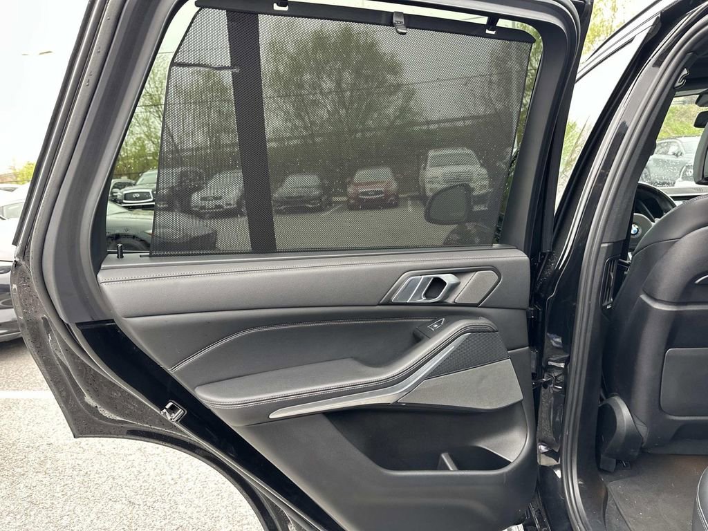Used 2023 BMW X5 xDrive40i w/ Executive Package image 31