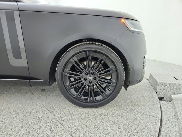 Certified 2023 Land Rover Range Rover SE image 27