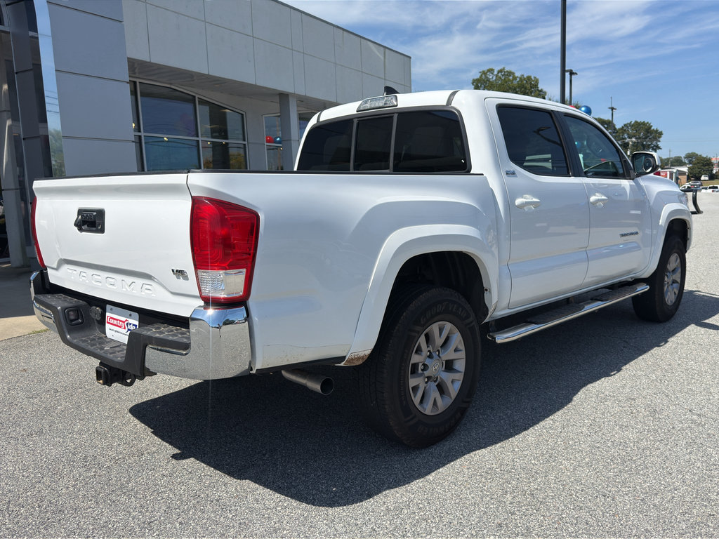 Used 2017 Toyota Tacoma SR5 w/ Tow Package RWD image 29