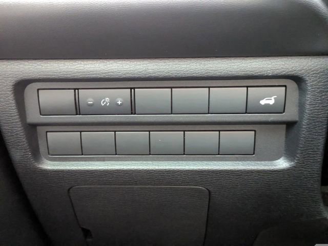 Used 2022 Mitsubishi Outlander SE image 27