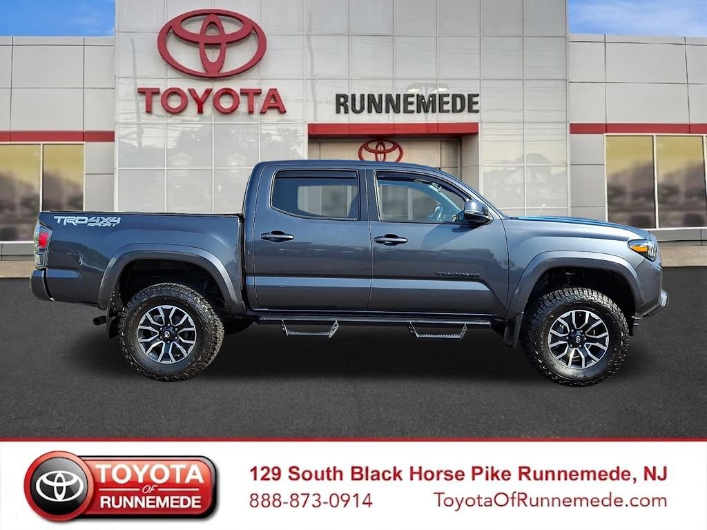 Used 2022 Toyota Tacoma TRD Sport AWD/4WD image 7