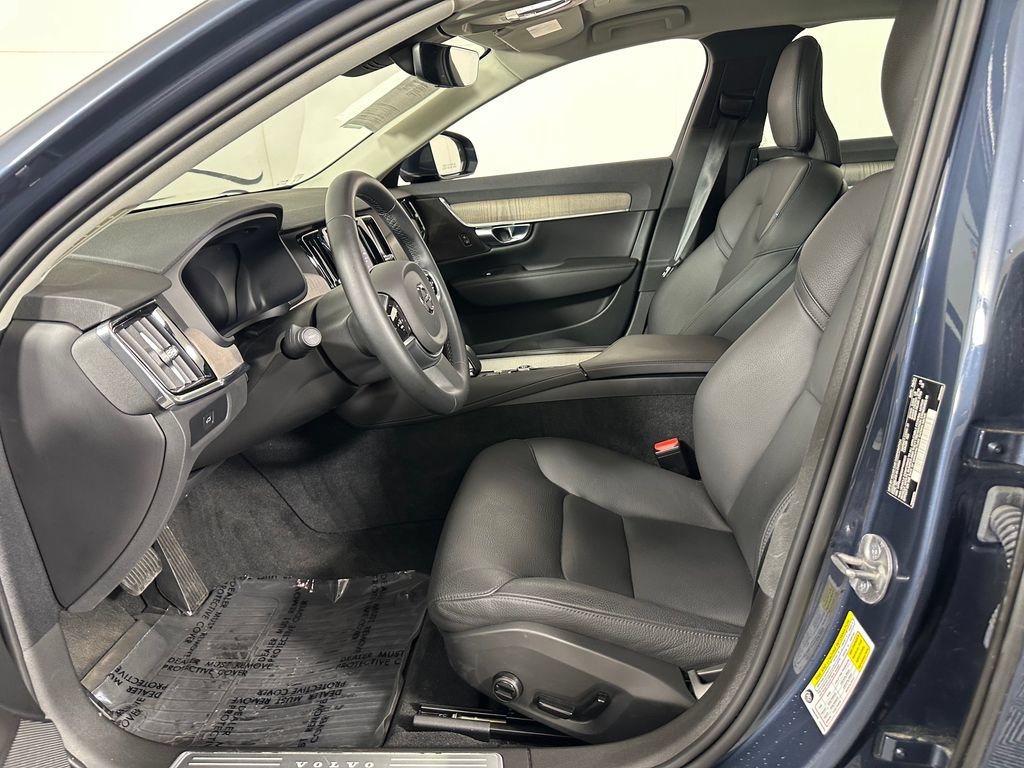 Used 2025 Volvo S90 B6 Plus w/ Protection Package Premier AWD/4WD image 14