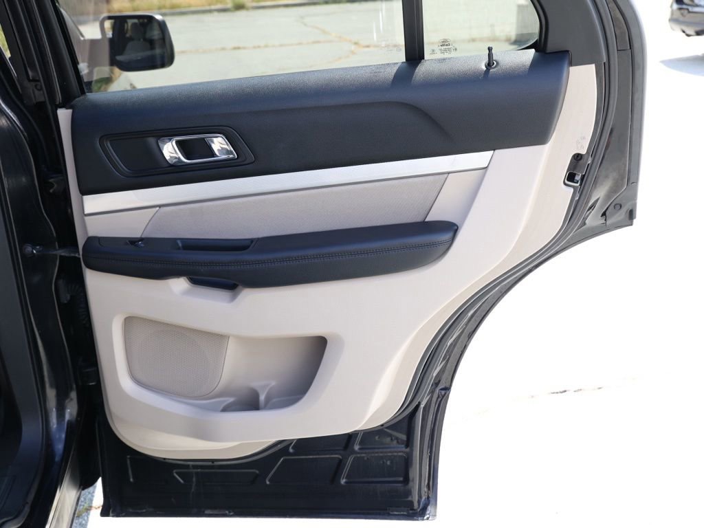 Used 2019 Ford Explorer FWD image 19