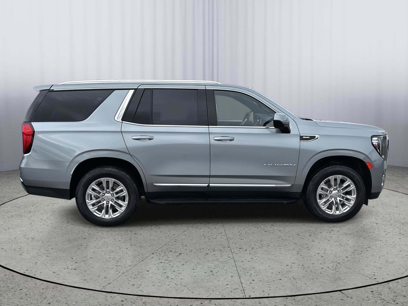 Used 2024 GMC Yukon SLT image 6