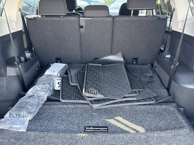 Certified 2024 Volkswagen Tiguan S image 5