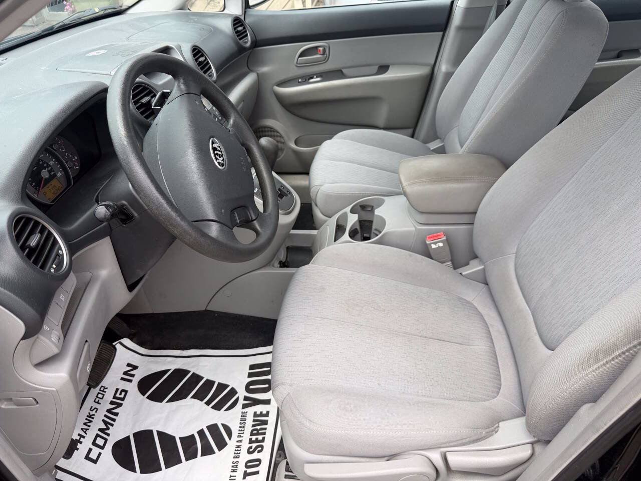 Used 2007 Kia Rondo LX w/ Convenience Pkg FWD image 18