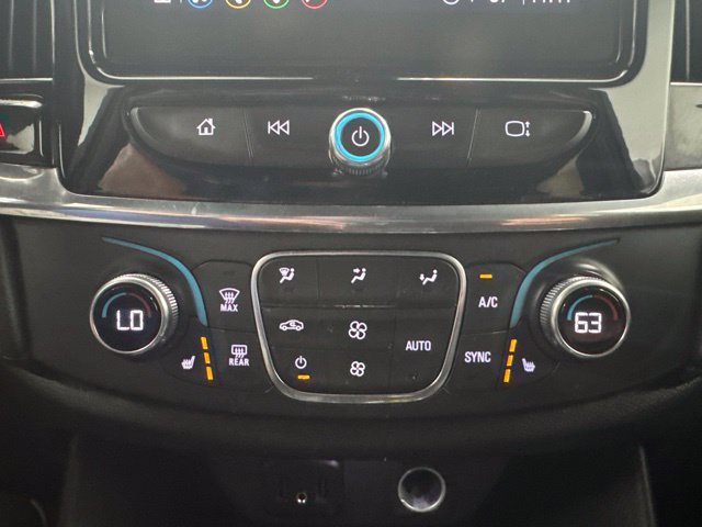 Used 2022 Chevrolet Traverse LT FWD image 17