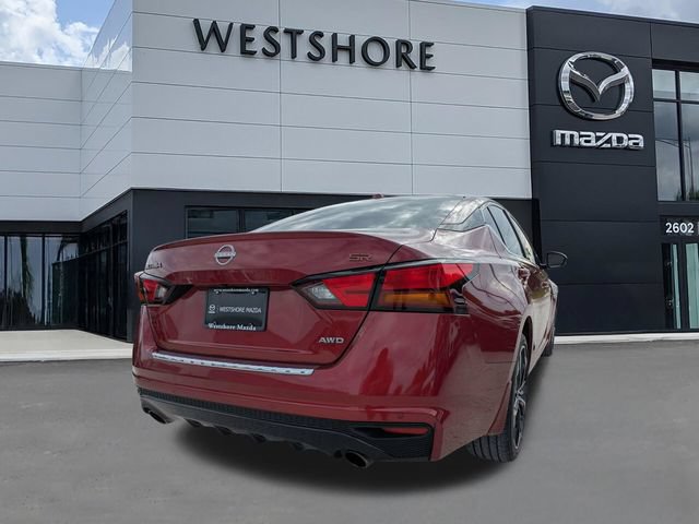 Used 2023 Nissan Altima 2.5 SR AWD/4WD image 3