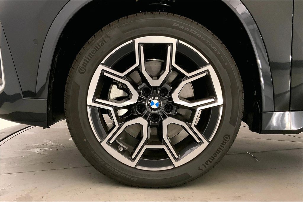 New 2026 BMW X1 xDrive28i w/ Convenience Package AWD/4WD image 9