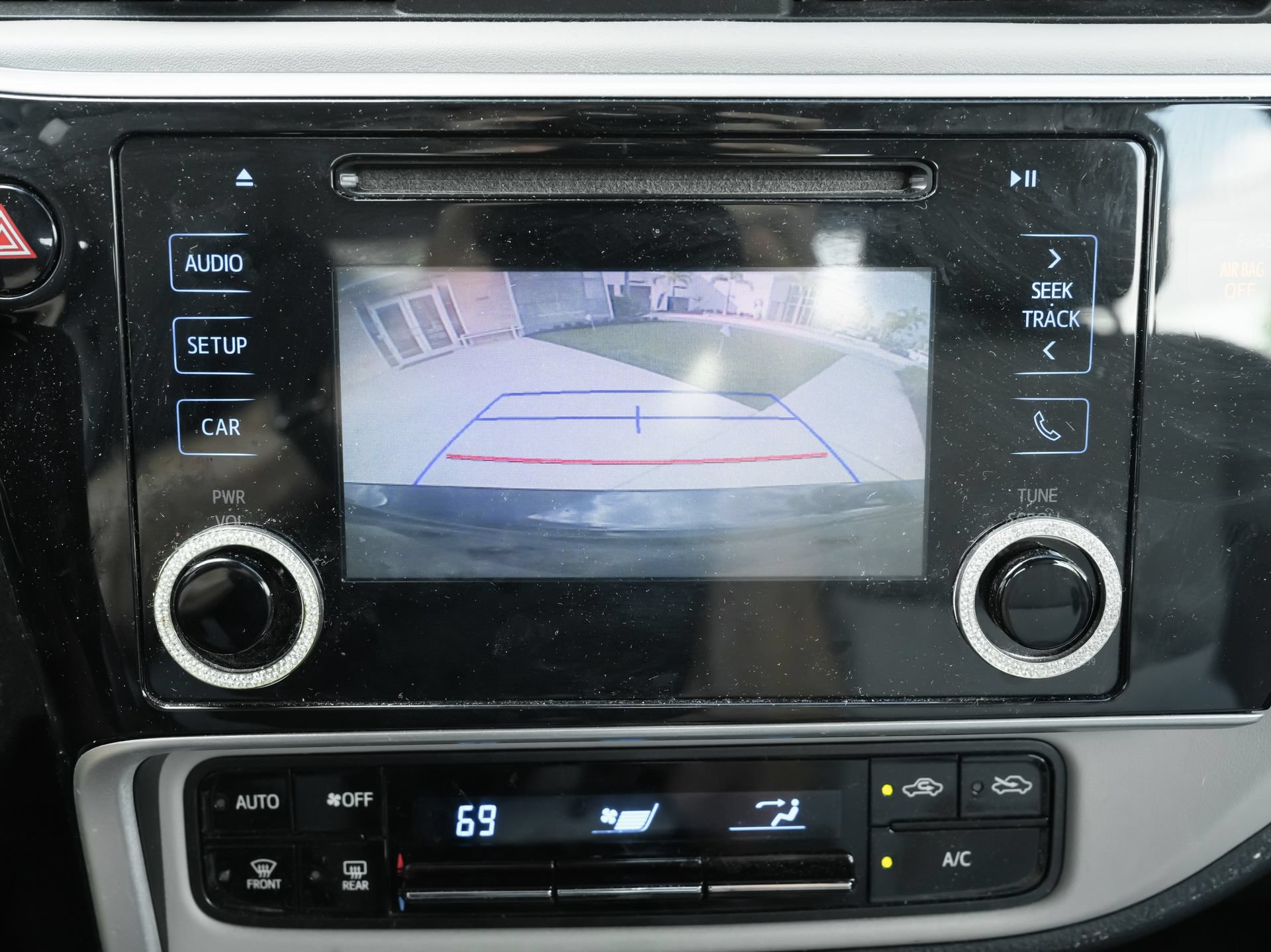 Used 2019 Toyota Corolla LE FWD image 21