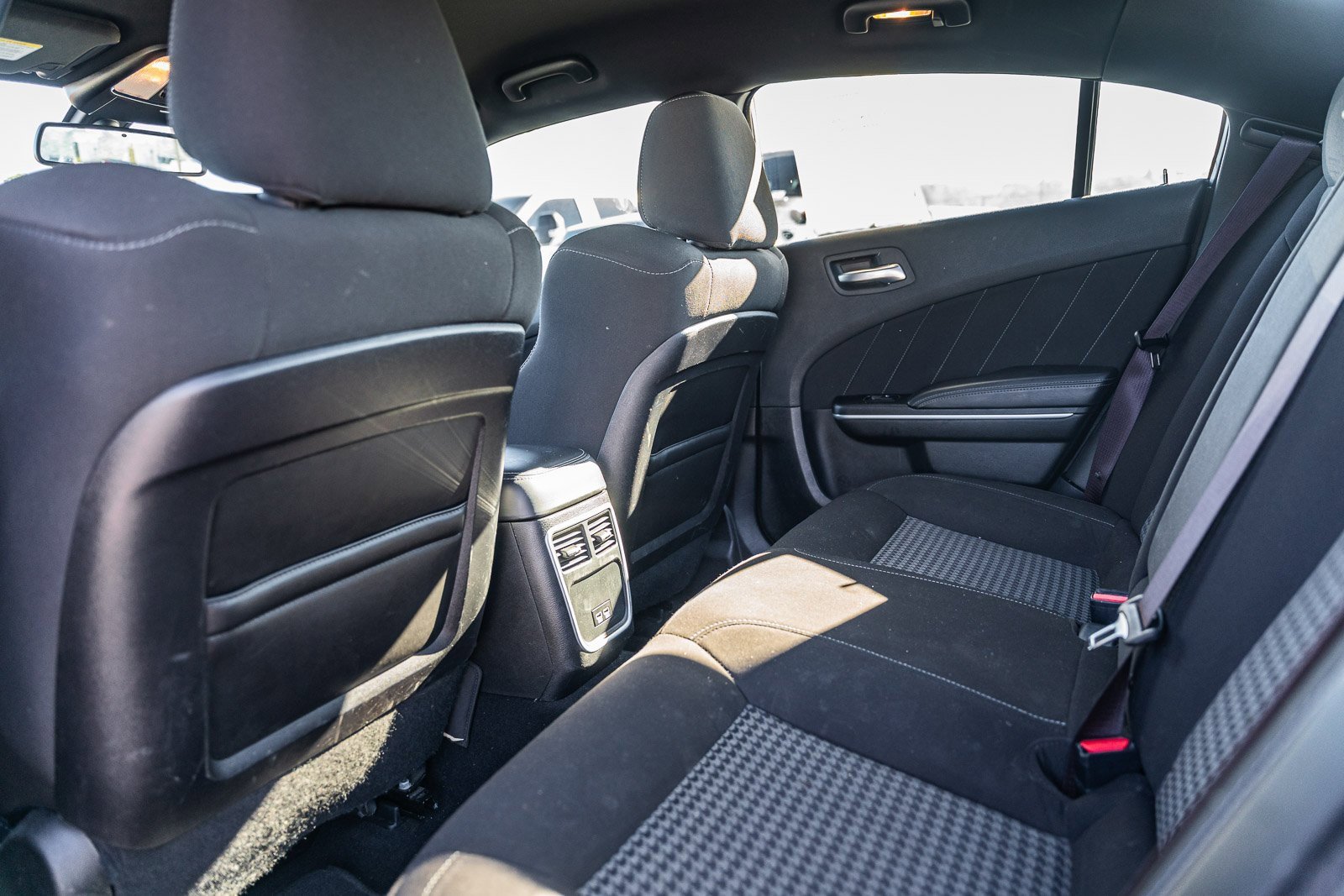 Used 2023 Dodge Charger R/T w/ Navigation & Travel Group image 17