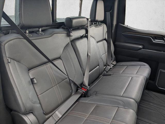 Certified 2023 Chevrolet Silverado 1500 High Country w/ Technology Package image 21