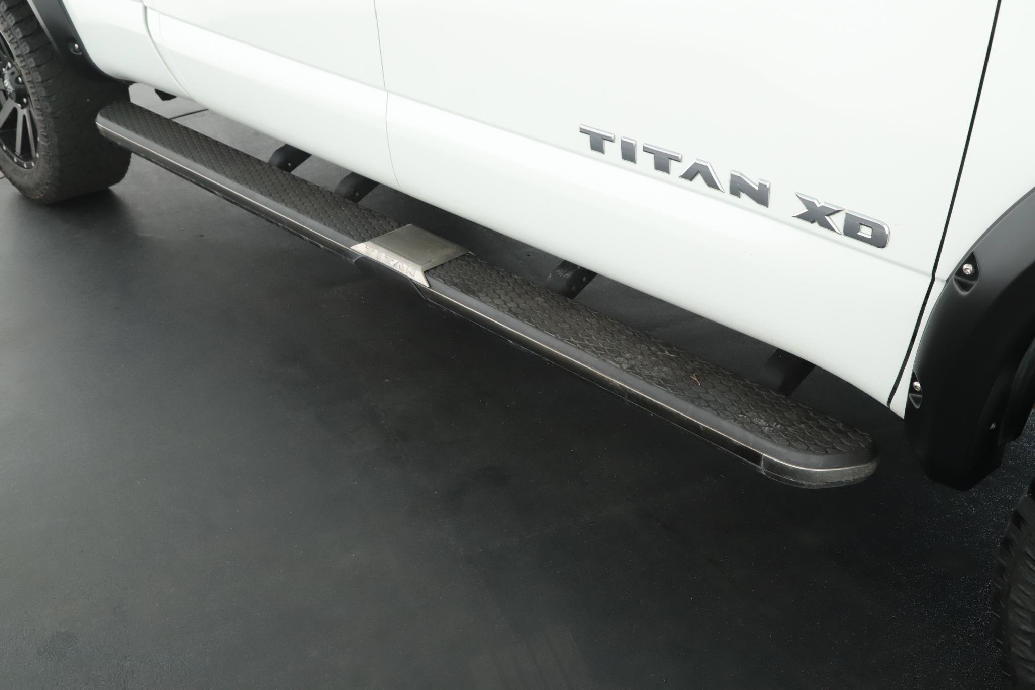 Used 2017 Nissan Titan Platinum Reserve AWD/4WD image 21