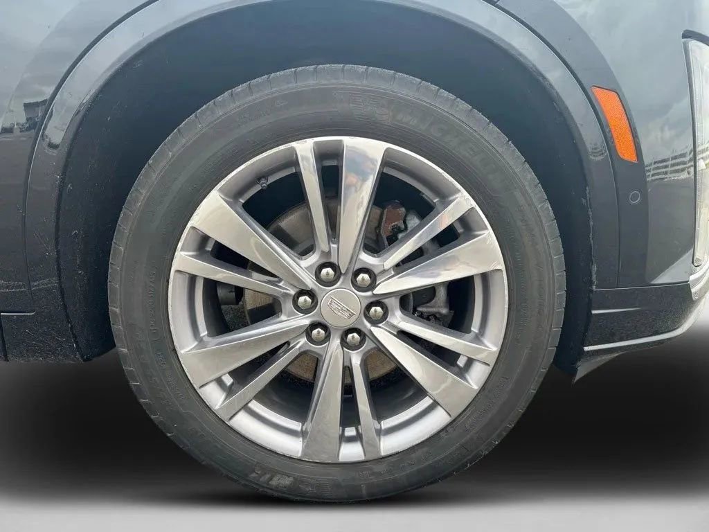 Used 2024 Cadillac XT6 Premium Luxury w/ Technology Package image 30