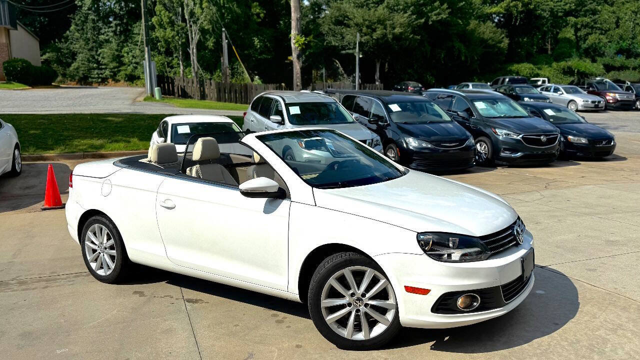 Used 2012 Volkswagen Eos Komfort FWD image 2