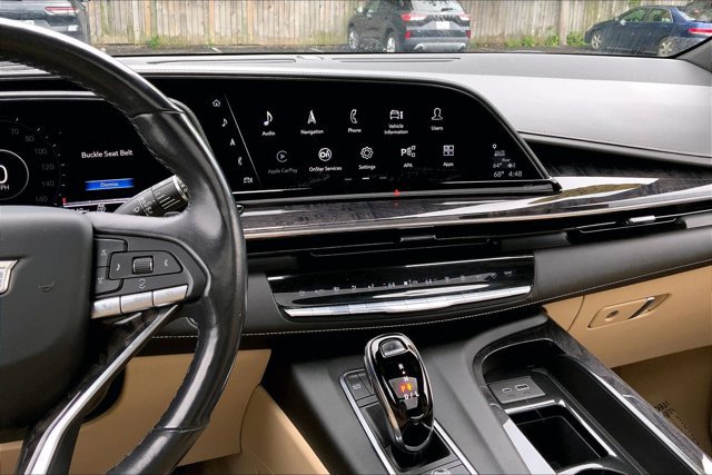 Used 2021 Cadillac Escalade Premium Luxury AWD/4WD image 5