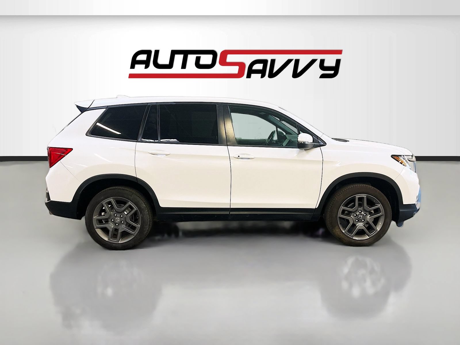 Used 2023 Honda Passport EX-L image 8