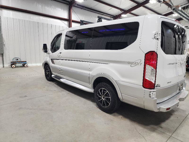 Used 2017 Ford Transit 150 XLT RWD image 6