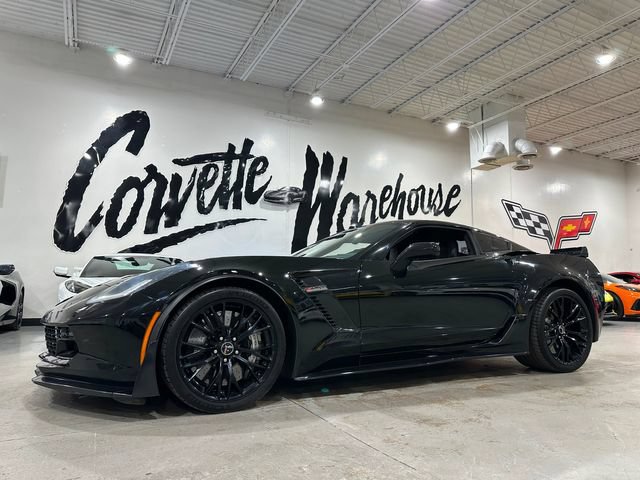 Used 2015 Chevrolet Corvette Z06 w/ 3LZ Preferred Equipment Group RWD image 1