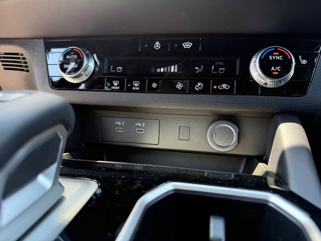 New 2026 Mitsubishi Outlander AWD image 25